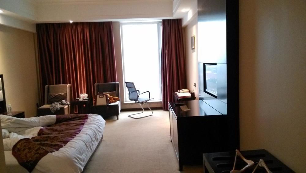 Weishi International Hotel Qing Zhou Extérieur photo