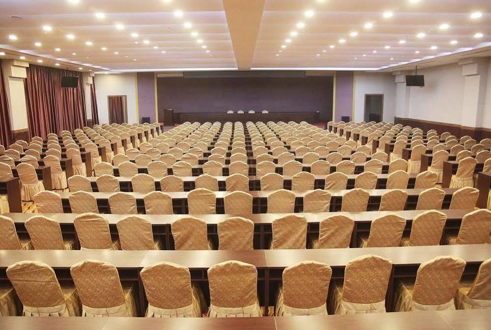 Weishi International Hotel Qing Zhou Extérieur photo